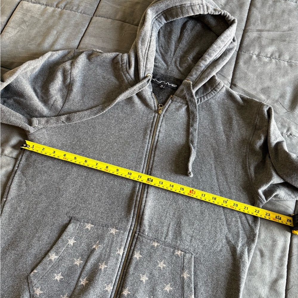 X-S-IVE Hoodie with Star Pattern Size X-Large - Picture 4 of 6